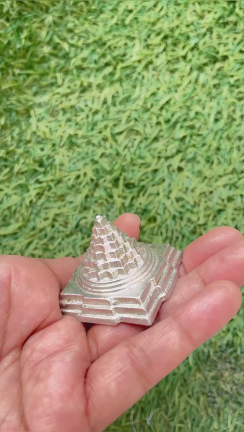shree yantra vedio by shivaratna for positivity