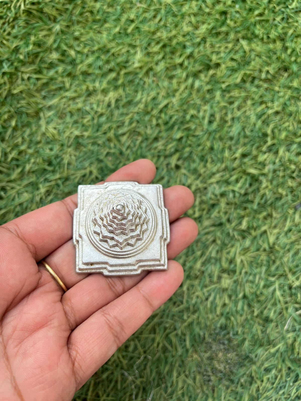 hand picked product by shivaratna